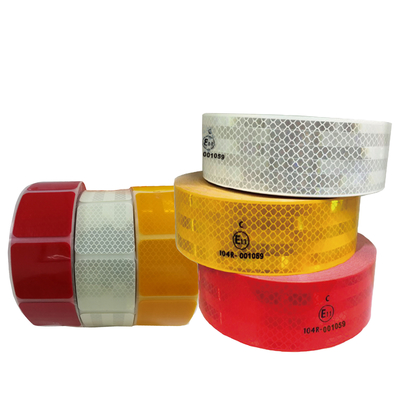High Intensity Dot C2 ECE 104 เทปสะท้อนแสงกันน้ำสำหรับรถบรรทุก Track