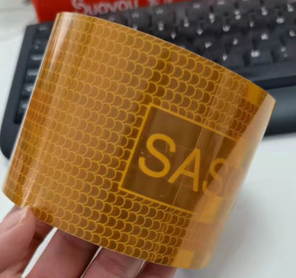 SASO 2913 สติกเกอร์สะท้อนแสง PET เทปสะท้อนแสง เครื่องหมายความปลอดภัย แถบสะท้อนแสงเตือนภัย สำหรับตกแต่งรถบรรทุก รถพ่วง อุปกรณ์เสริม