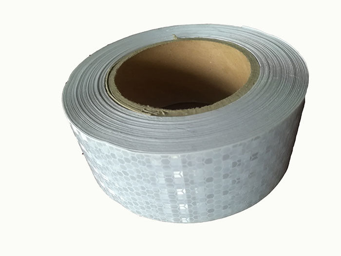 แผ่นสะท้อนความเงาเพชรสีขาวบางเบาเกรดพรีเมี่ยมสำหรับรถบรรทุกรถบรรทุก PVC