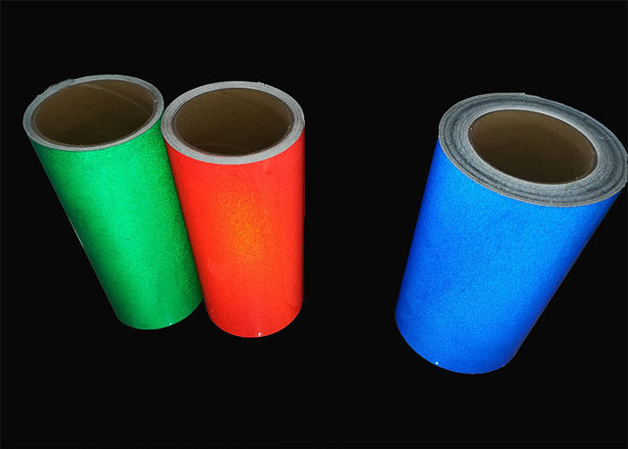 ความเข้มสูงสีเขียวสีขาวสีขาวสะท้อนแสงสำหรับทุกประเภทของสัญญาณถนน 1.24m * 45.7m