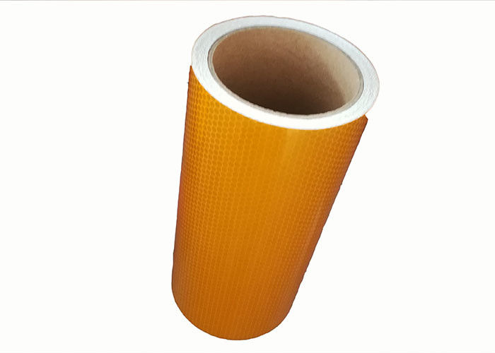 ทัศนวิสัยในการมองเห็นสูงสีขาวสีเหลืองแดงป้ายถนนสะท้อนความปลอดภัยวัสดุสำหรับรถพ่วงอายุการใช้งาน 10 ปี